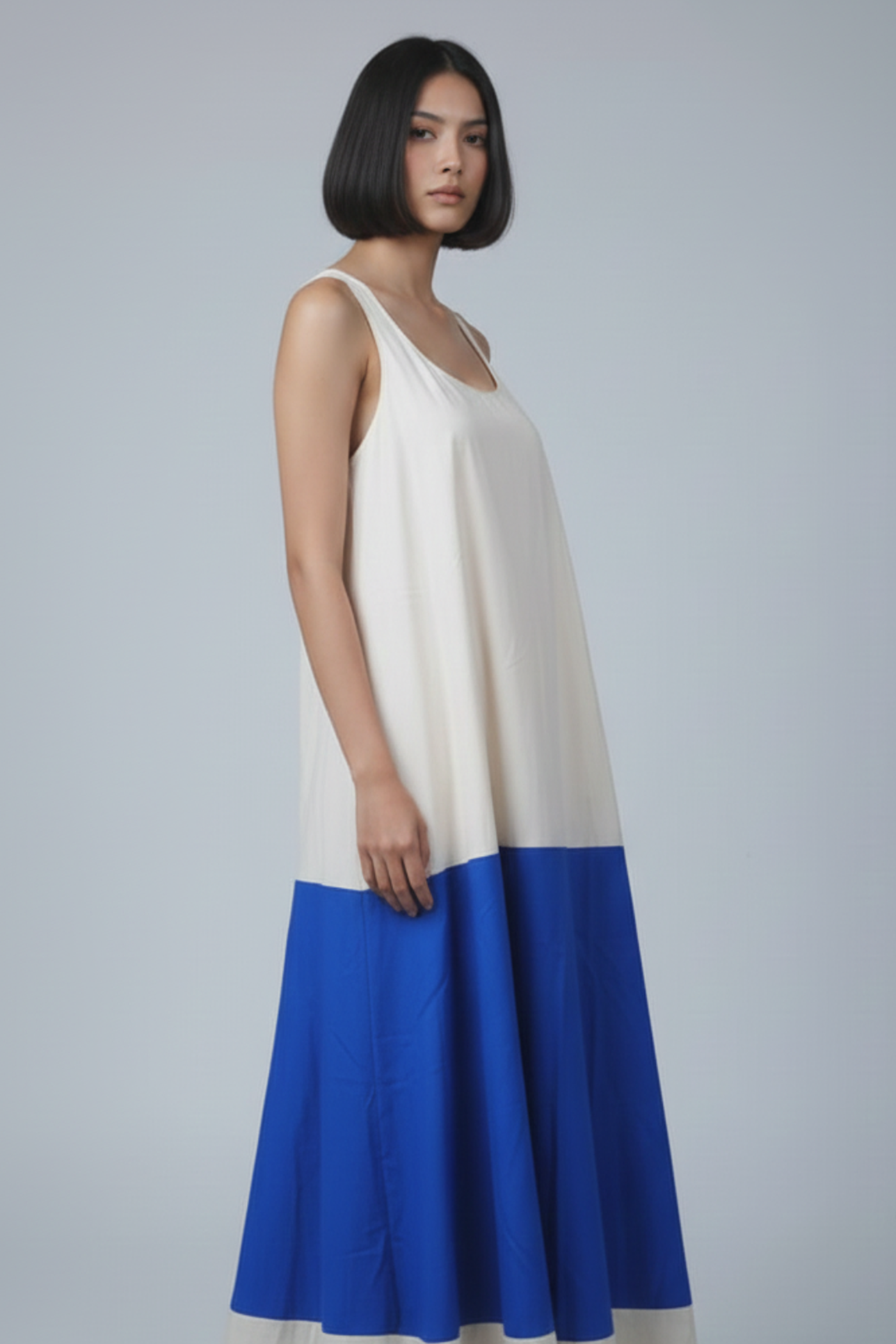 Sleeveless Color-Block Trapeze Maxi Dress