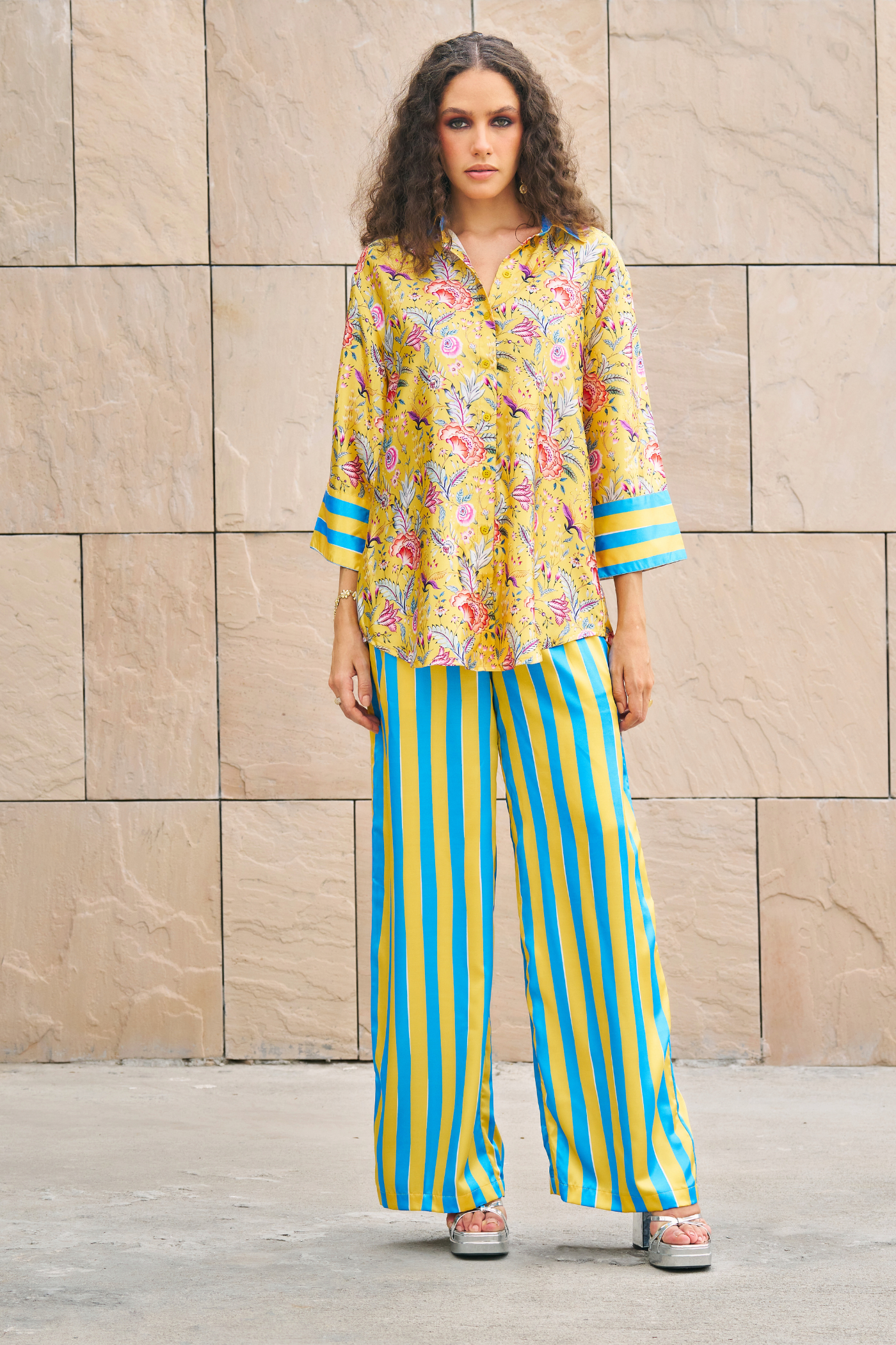 Veidhei Gita In Yellow Printed Floral Shirt With Stripe Pants