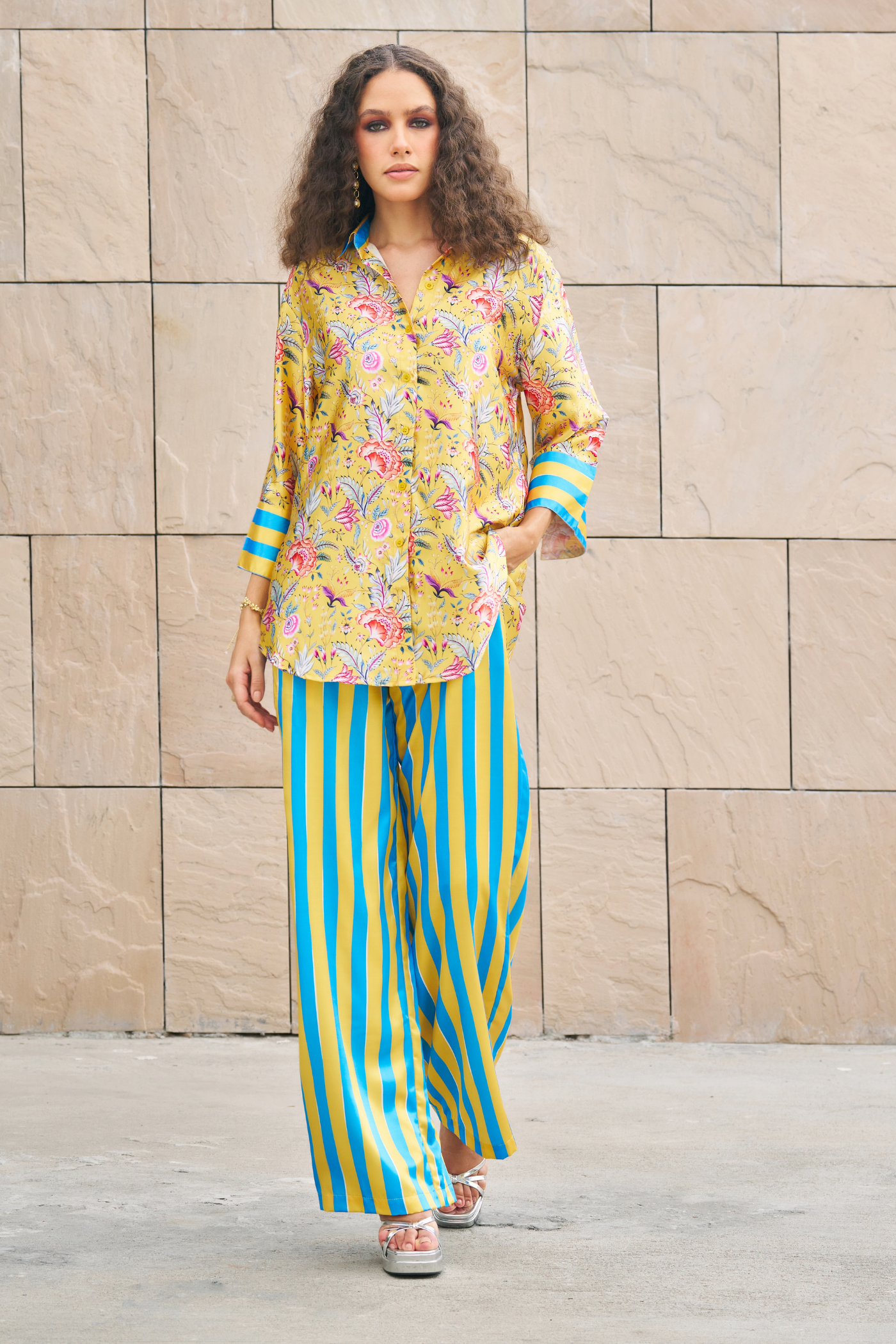Veidhei Gita In Yellow Printed Floral Shirt With Stripe Pants