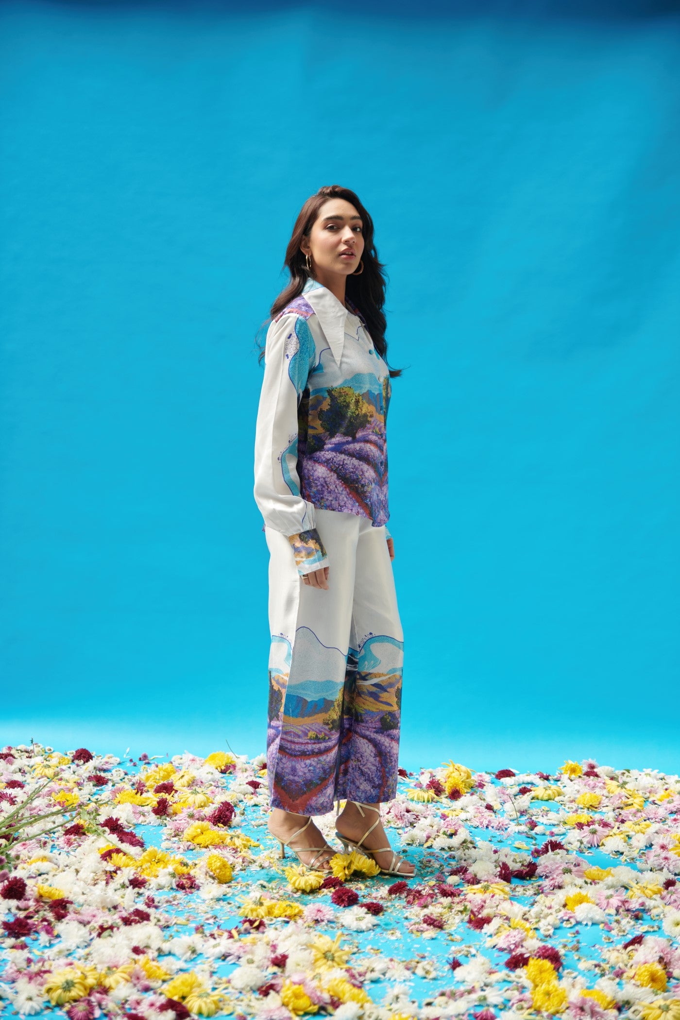 Long Collar Printed Shirt With Pants