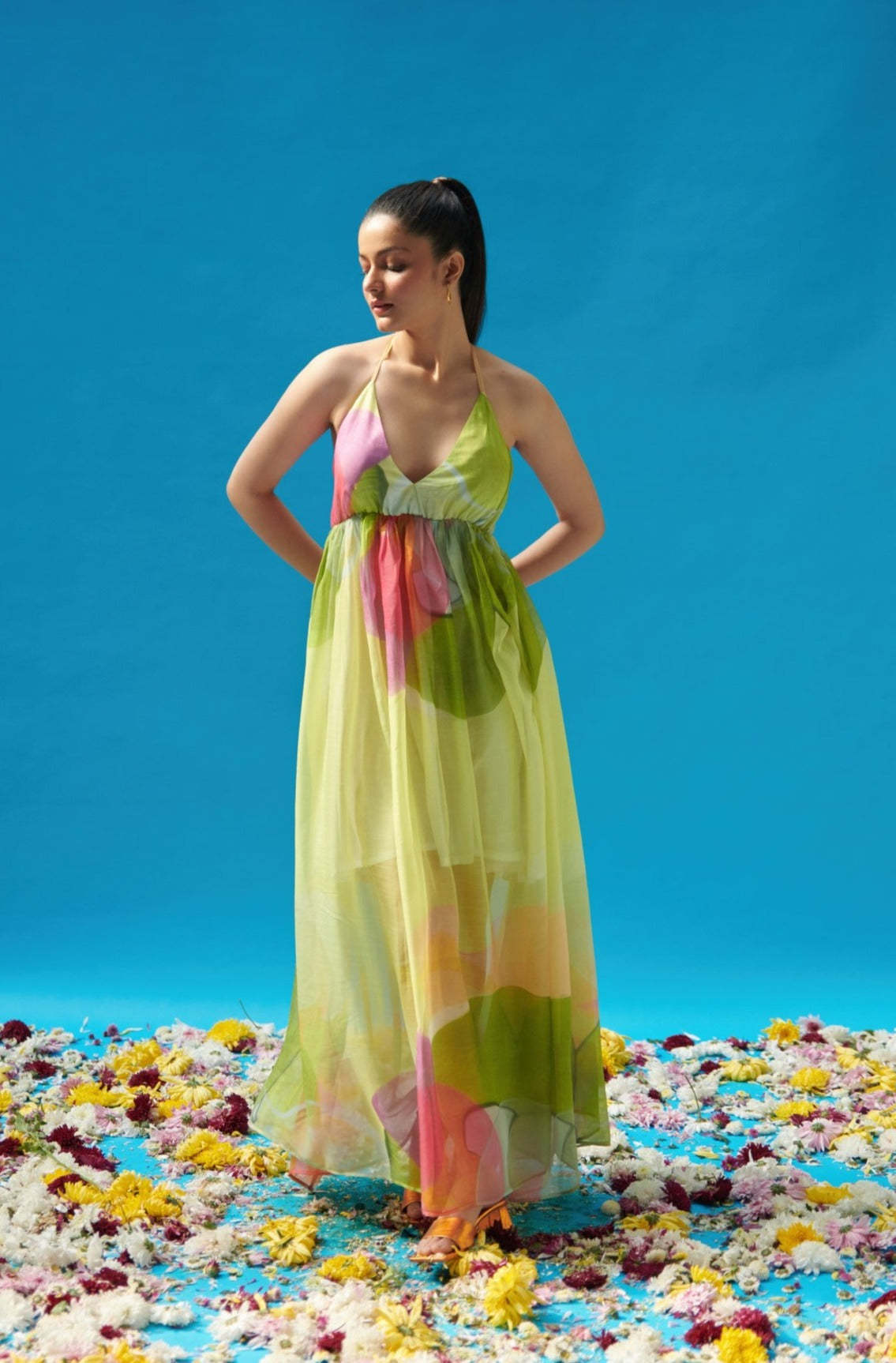 JHIL MIL In Green Printed Backless Halter Neck Maxi Dress