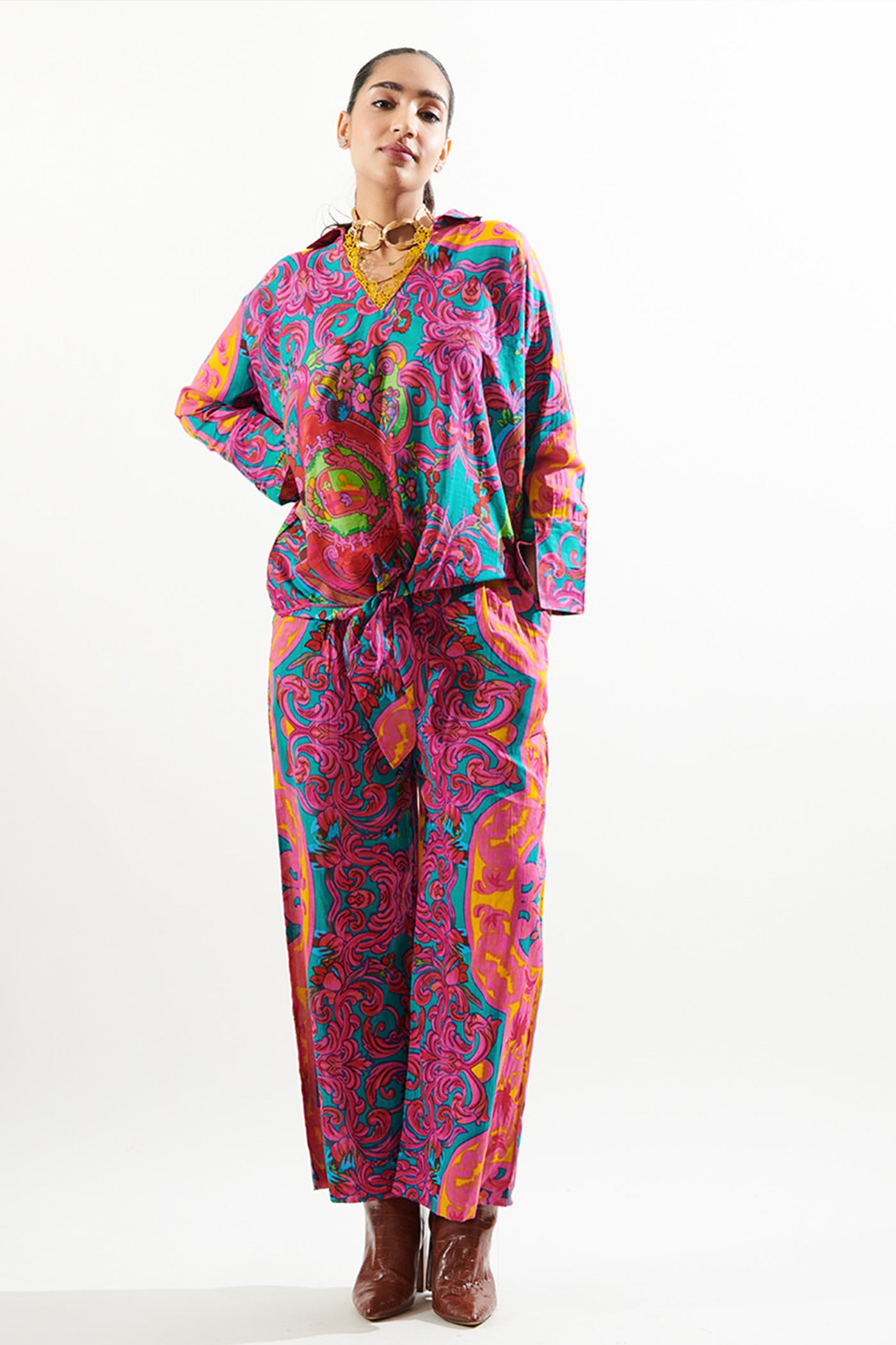 Front tie knot top and pant set