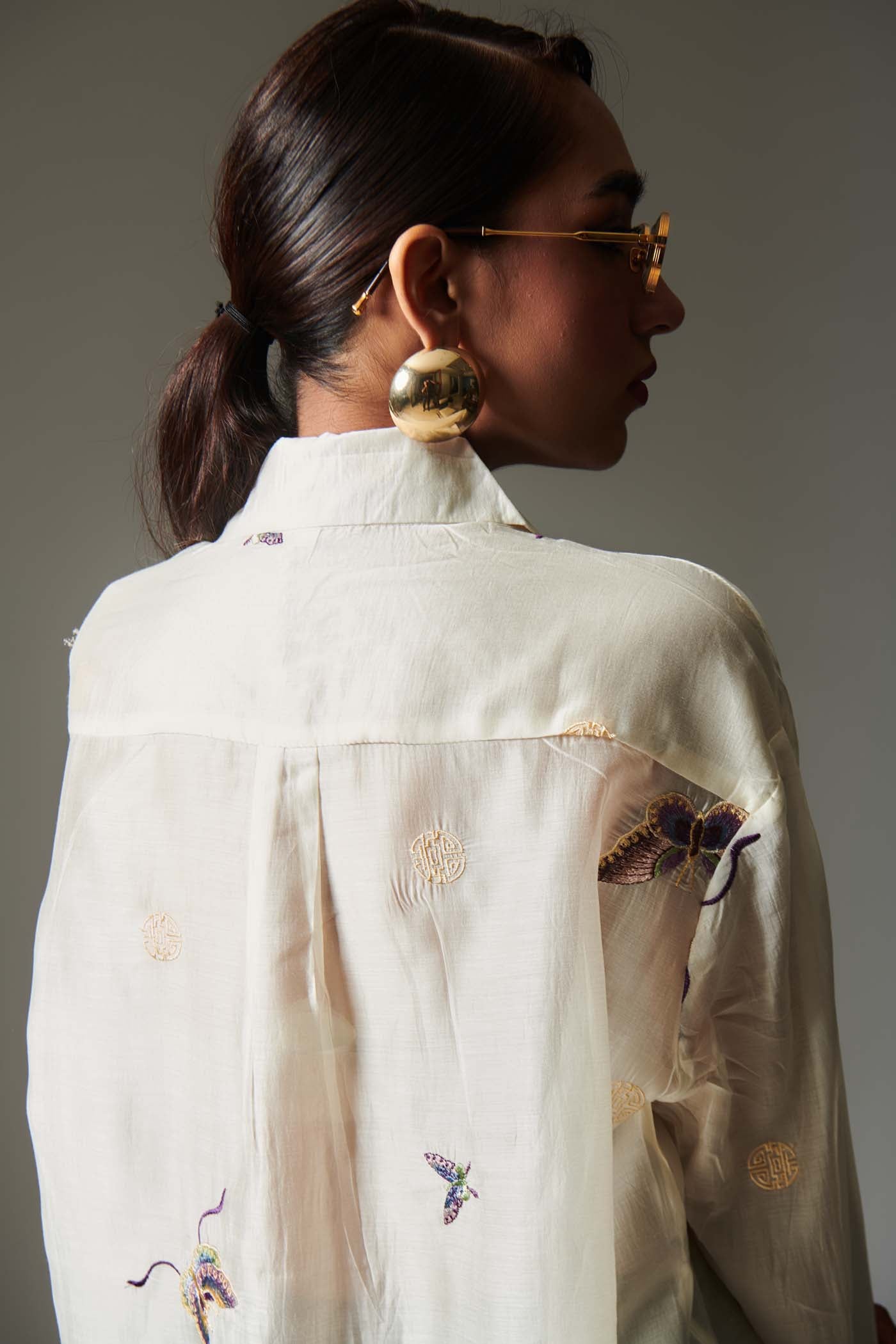 Butterfly embroidered breeze shirt